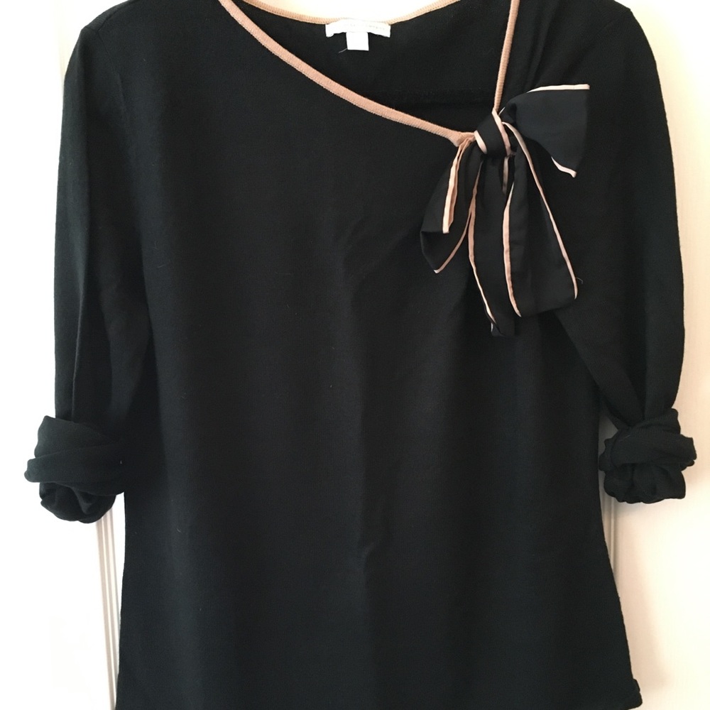 Offset Black Bow Sweater 🖤🎀